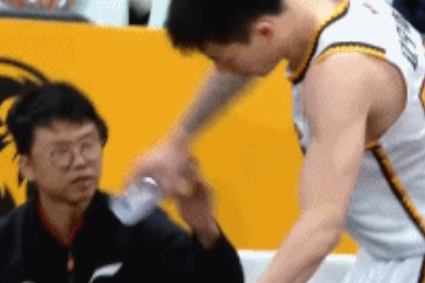  廣廈逆襲！遼寧男籃新賽季首戰(zhàn)失利遭遇慘敗